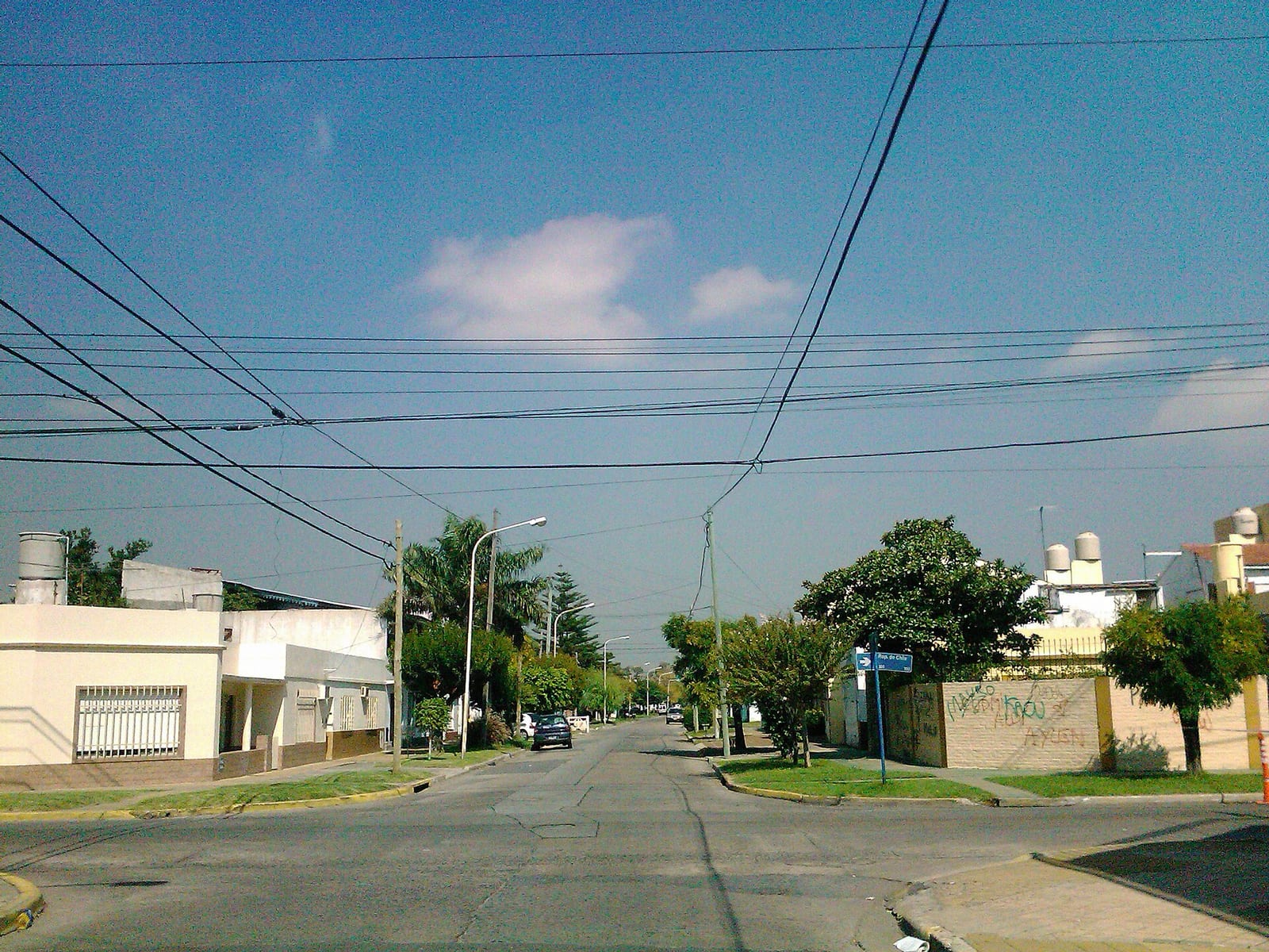 Calle típica de Villa Luzuriaga, La Matanza