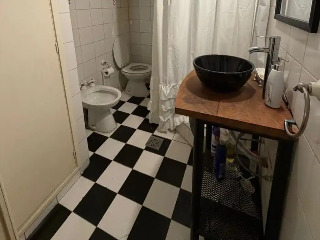 Foto de DEPARTAMENTO EN ESQUINA DE PASTEUR Y TUCUMAN- APTO CREDITO-, imagen 4