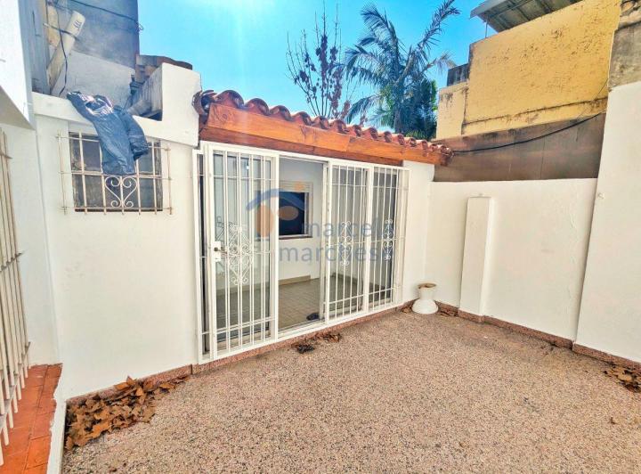 PH Tipo Casa 3 Amb con Patio + Cochera Propia – Apto Crédito – Sin Expensas